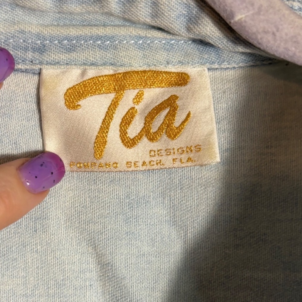 Vintage Tia Designs 'Jackpot' Vegas Embroidered Denim Button Down Size L - Picture 5 of 7